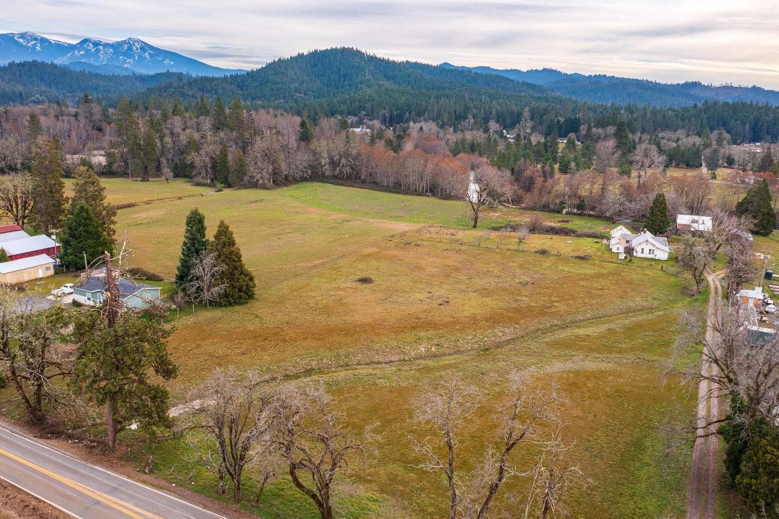 175 Deer Creek, Selma, 97538