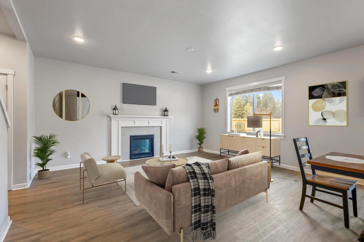 Photo of 16500 Pine Creek 3 of 44