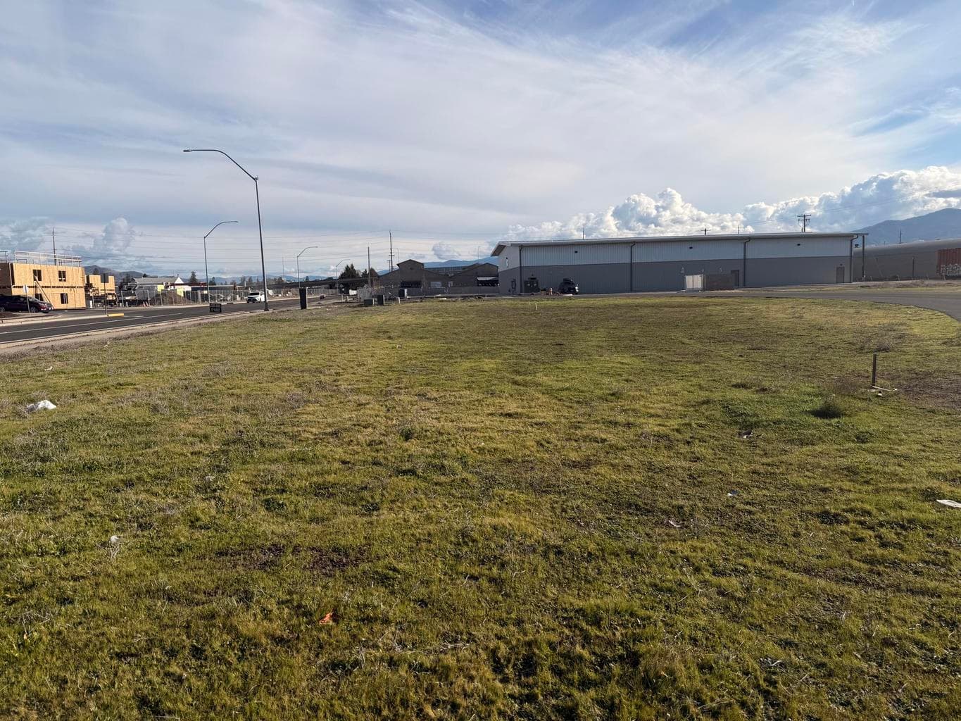 Photo of 1507 Central 3 of 15