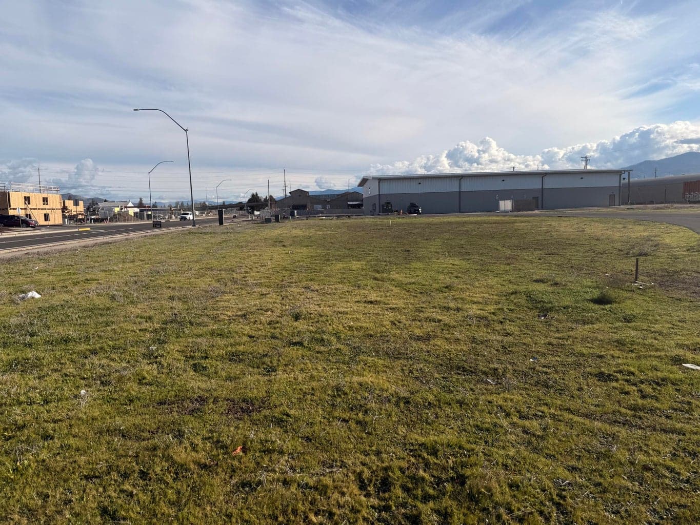 Photo of 1507 Central 4 of 15