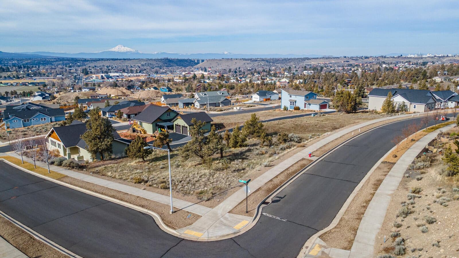 Photo of 464 SE Manzanita Drive 12 of 12