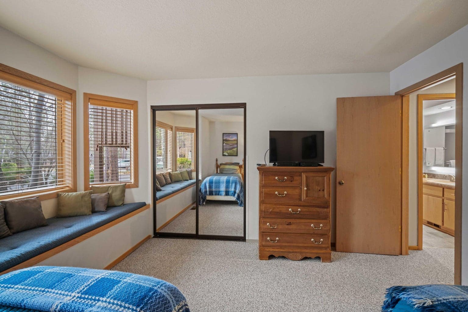 Photo of 57383 Beaver Ridge 5 of 12