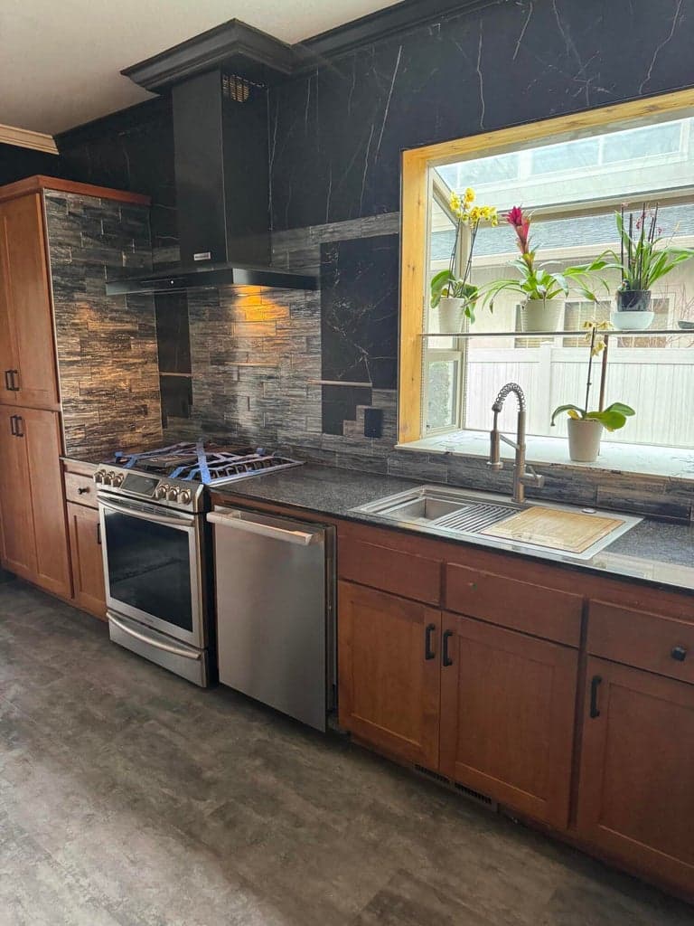 Photo of 3126 Alameda 4 of 29