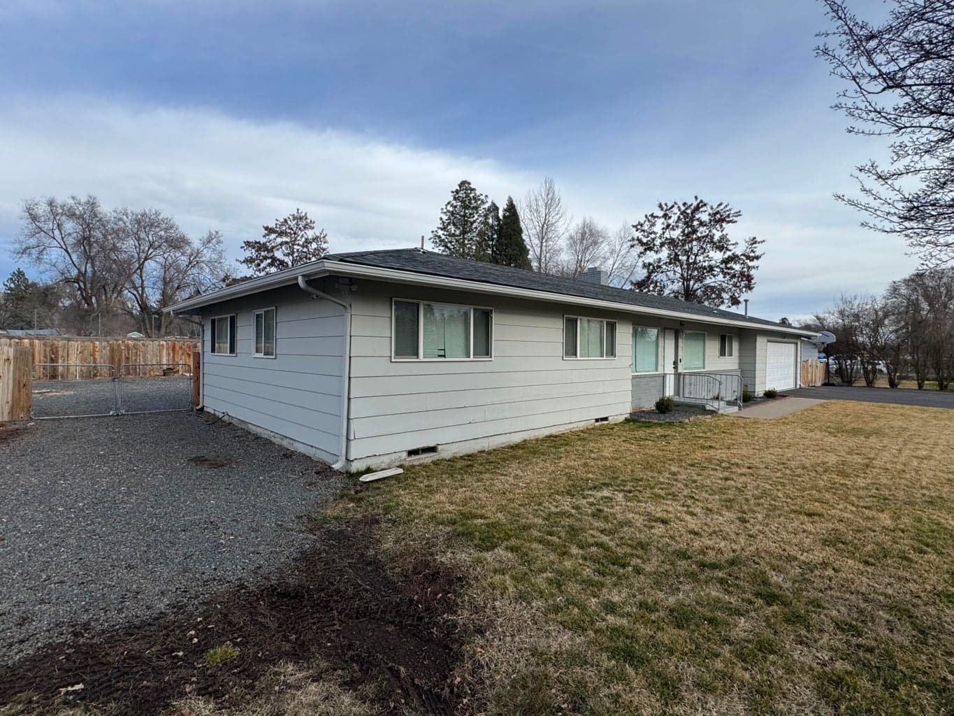 Photo of 3267 Hope 3 of 37