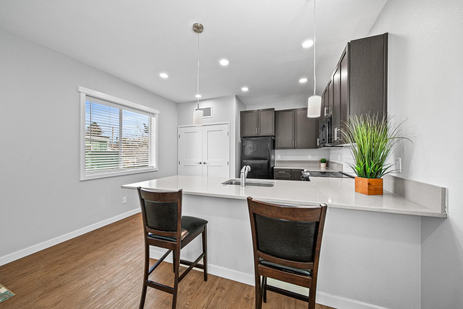 Photo of 2625 Redwood 5 of 22