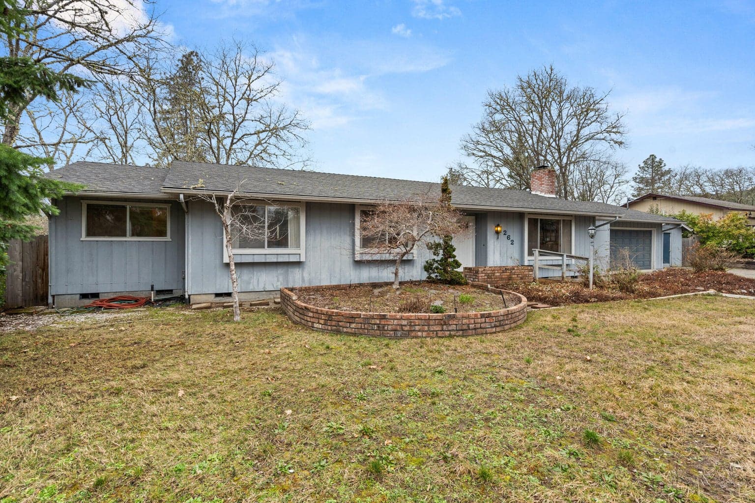 Photo of 262 Lathrop 4 of 36
