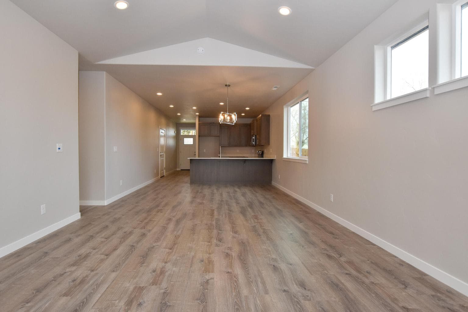 Photo of 2364 SW 25th Street 10 of 22