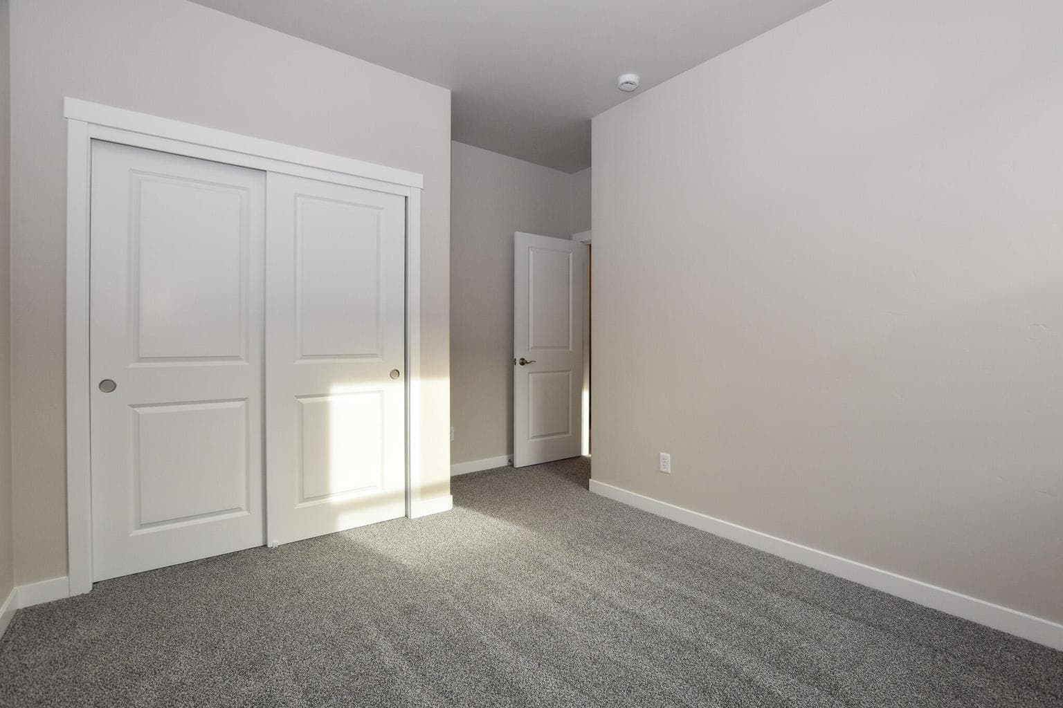 Photo of 2364 SW 25th Street 13 of 22