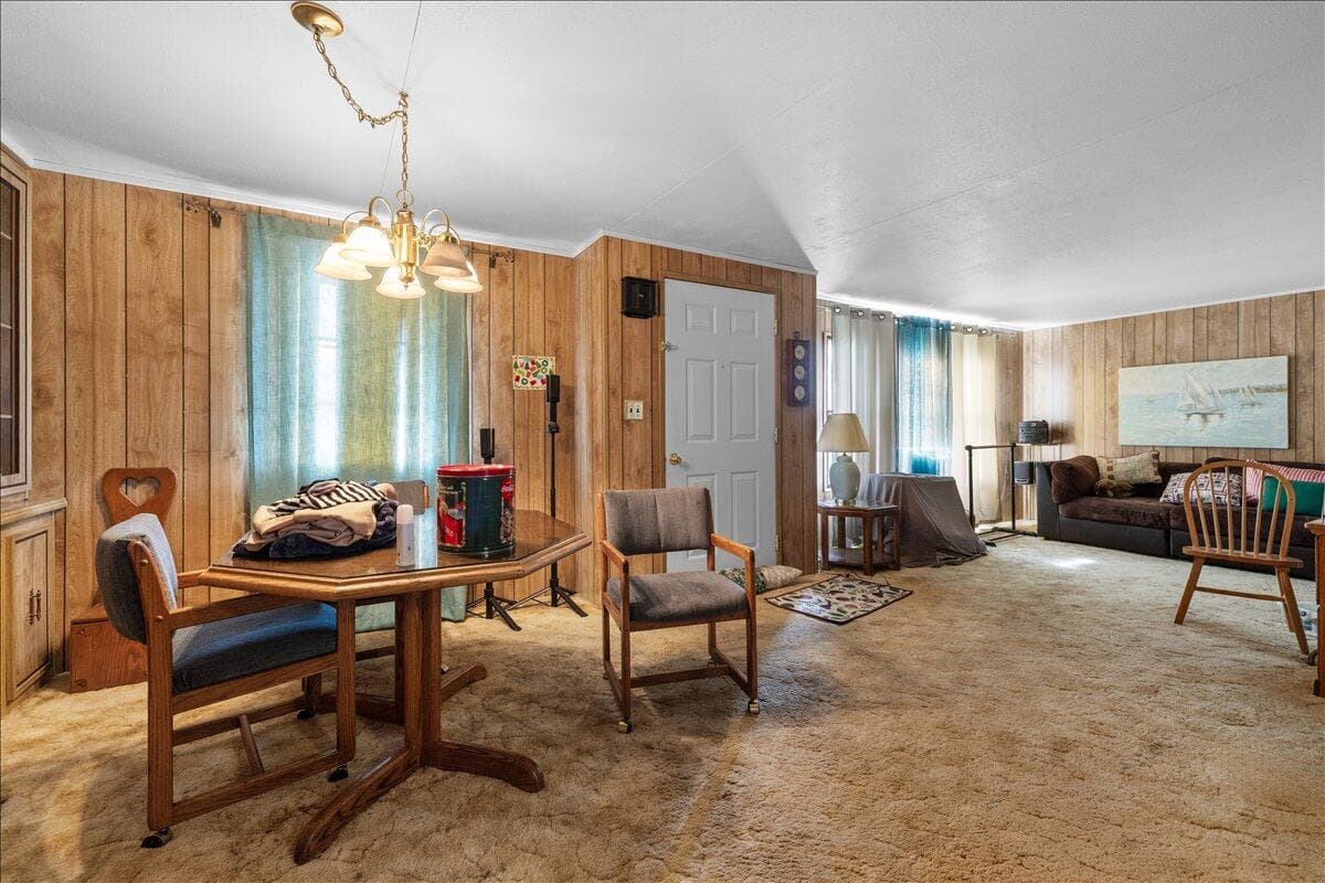 Photo of 301 Freeman 5 of 16