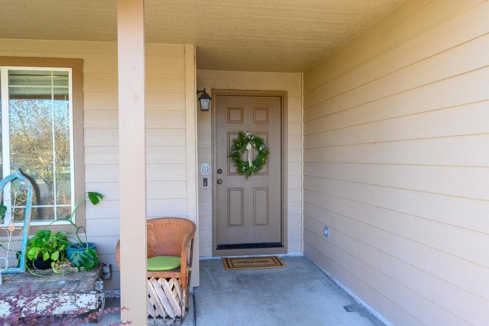Photo of 1113 NW 22nd Place 6 of 28