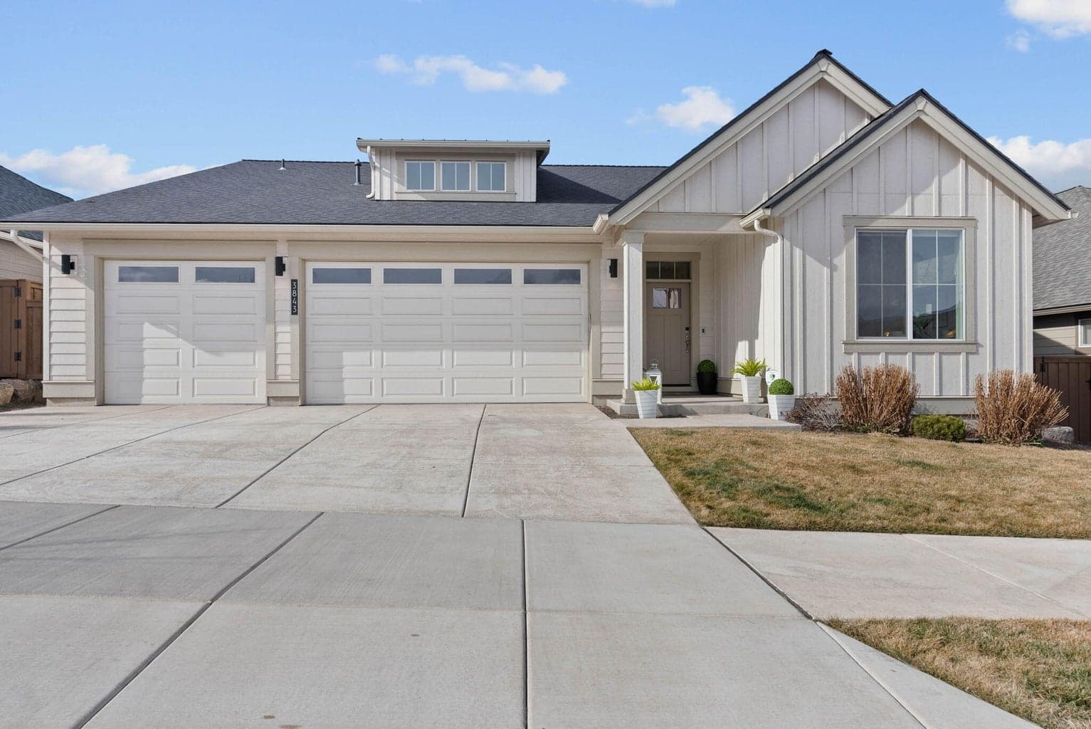 Photo of 3843 Oakside 2 of 51