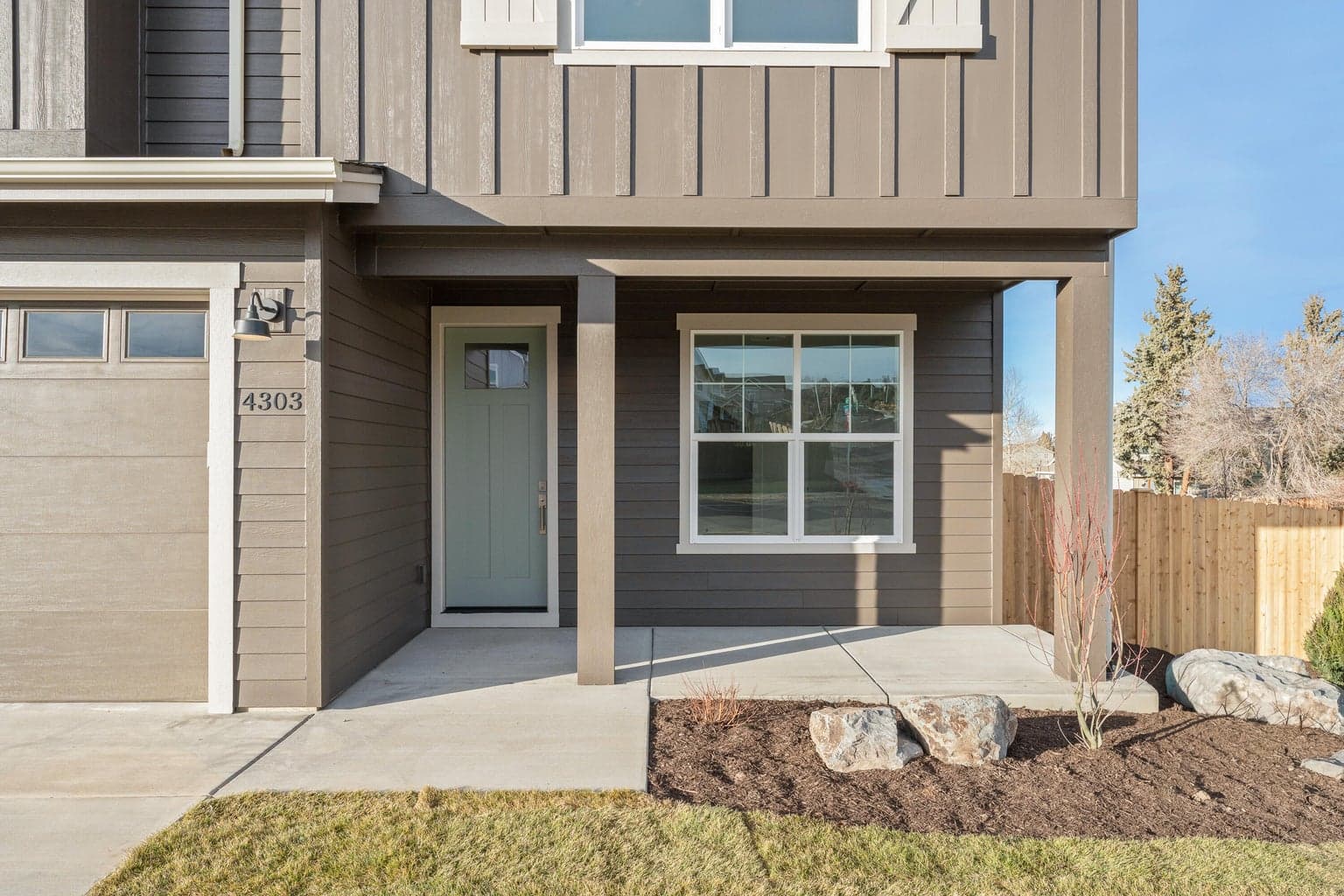 Photo of 4303 Rhyolite 3 of 33