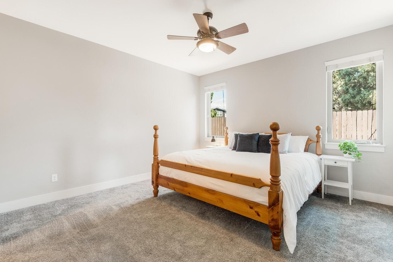 Photo of 2382 NE Jackson Avenue 8 of 20
