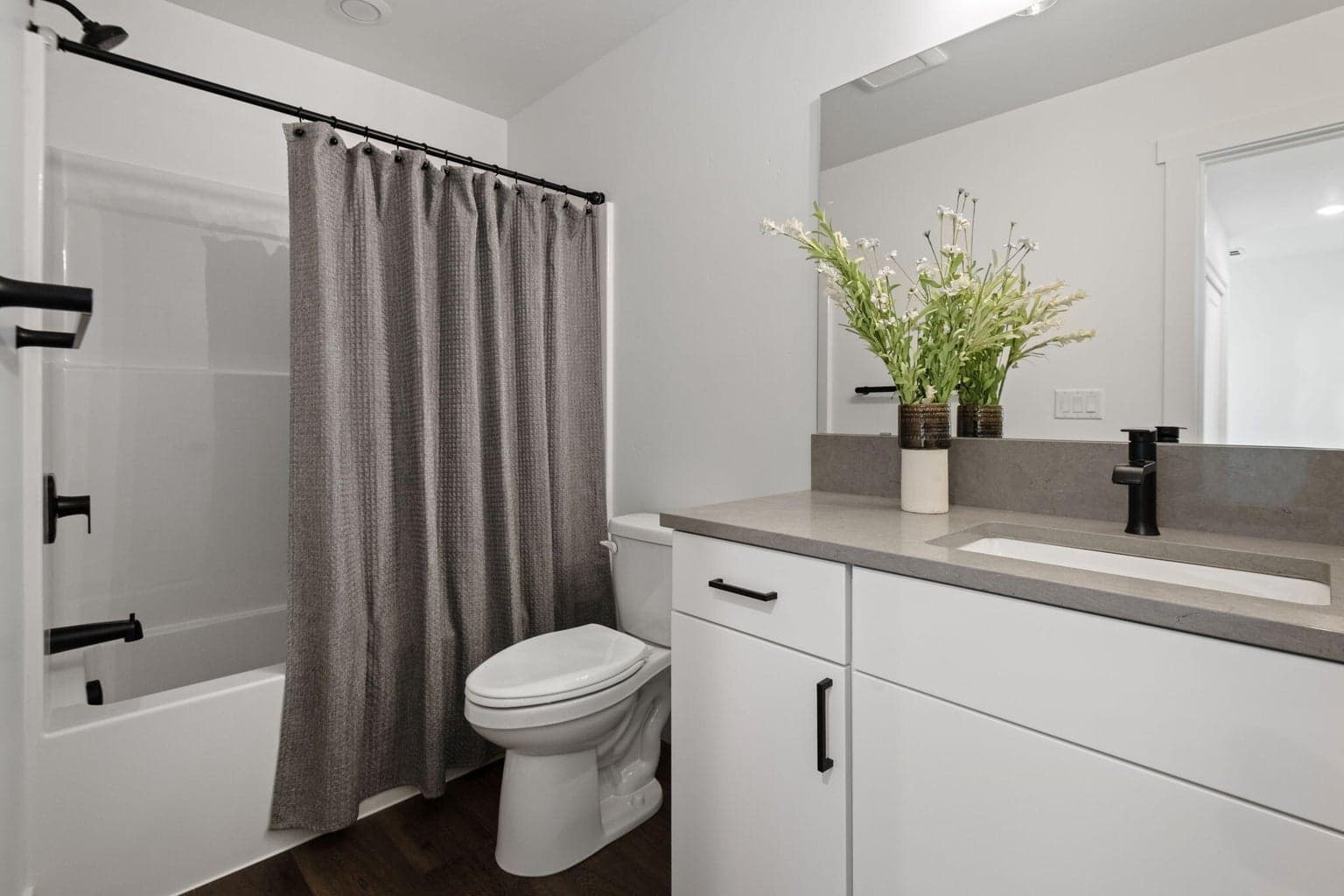 Photo of 1062 W Linda Avenue 28 of 40