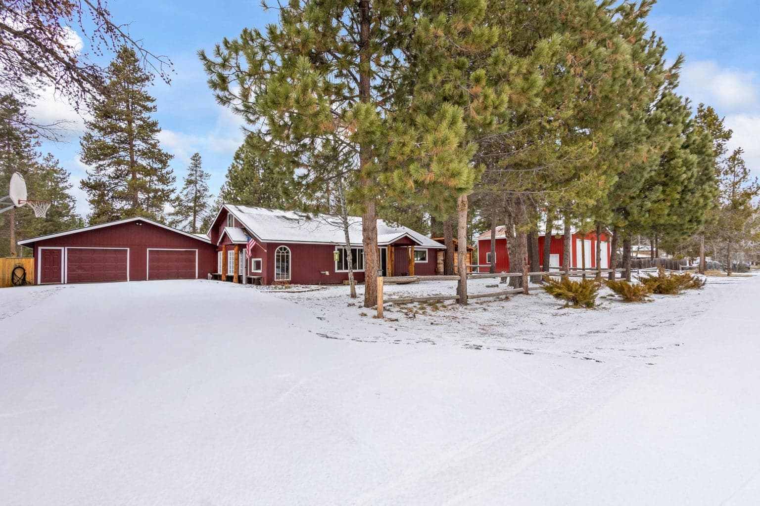 Photo of 52531 Lost Ponderosa 2 of 50