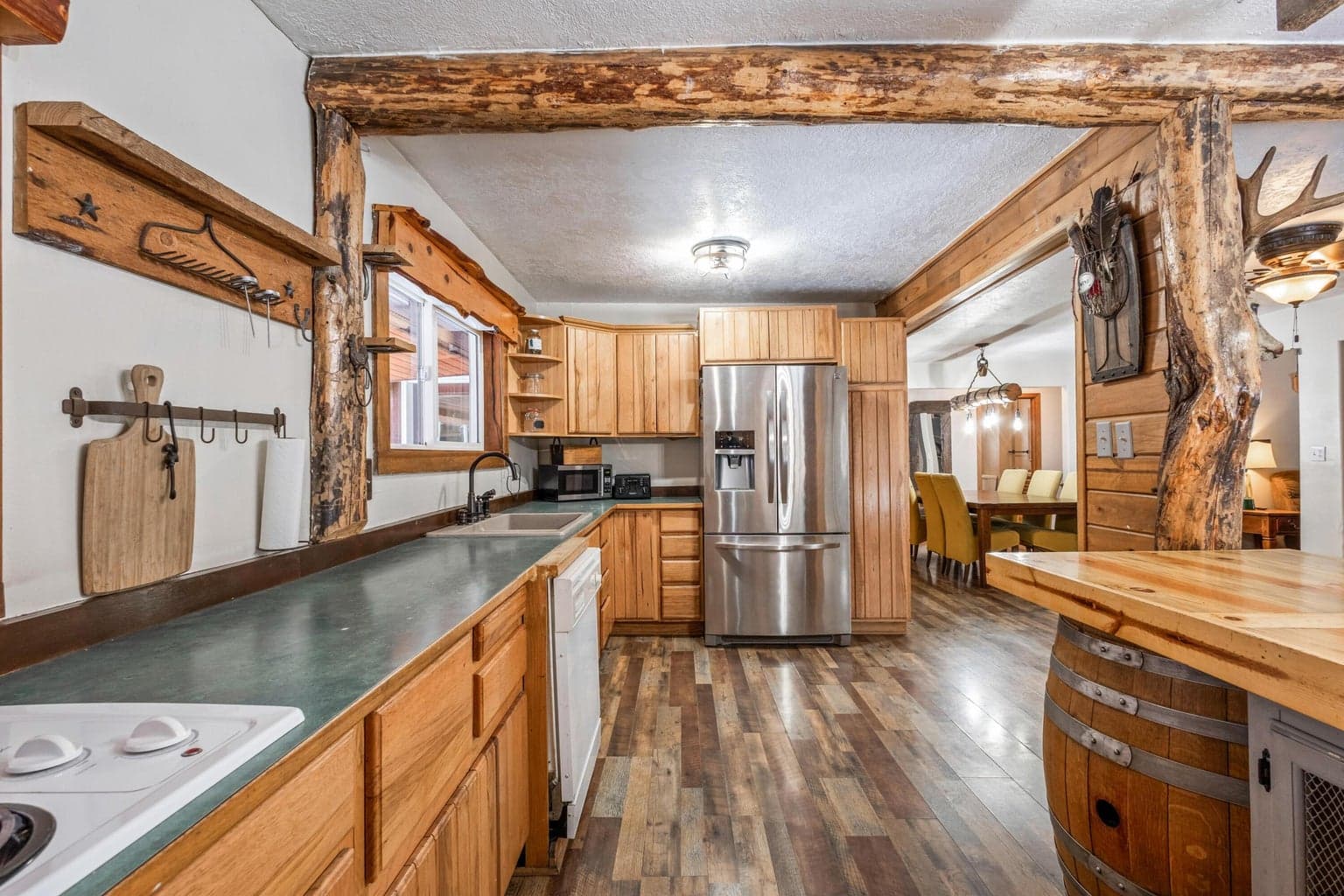 Photo of 52531 Lost Ponderosa 4 of 50