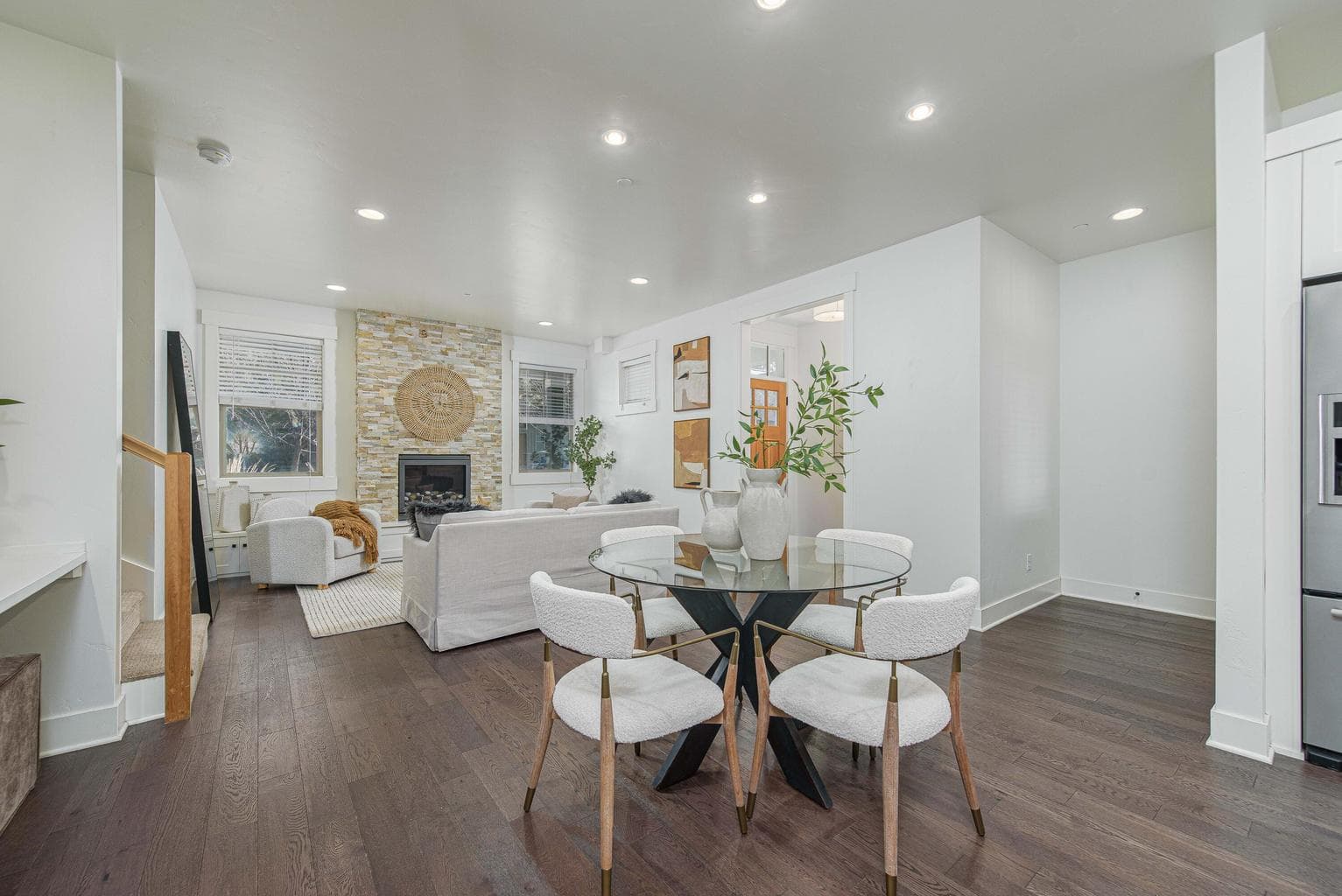 Photo of 1649 NW William Clark Street 7 of 31