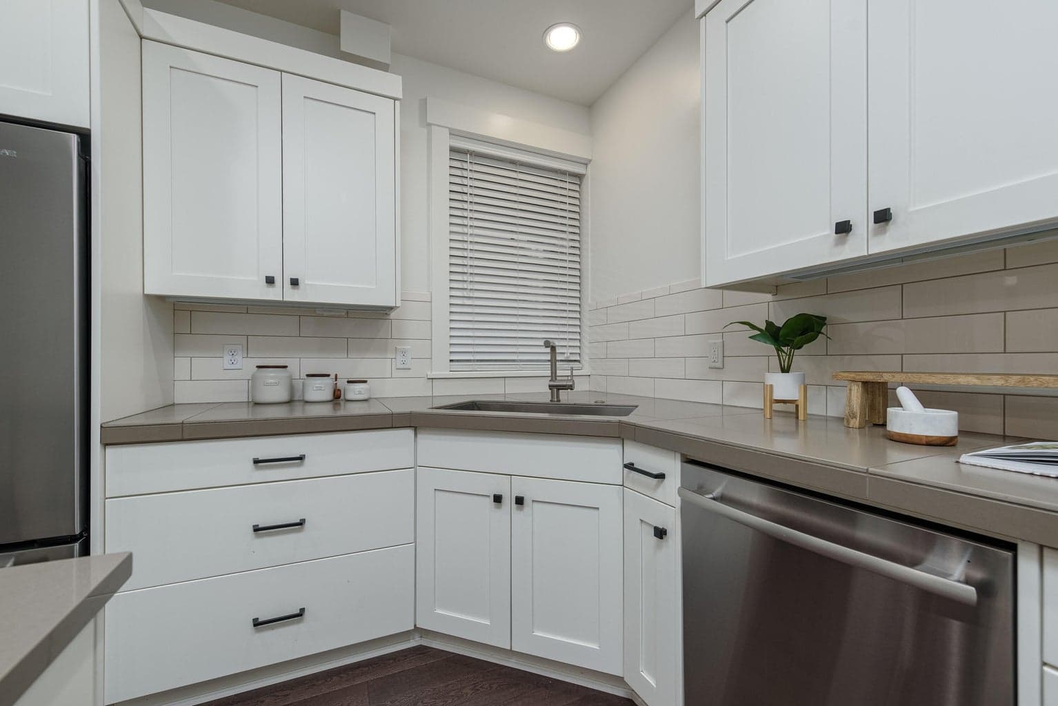 Photo of 1649 NW William Clark Street 13 of 31
