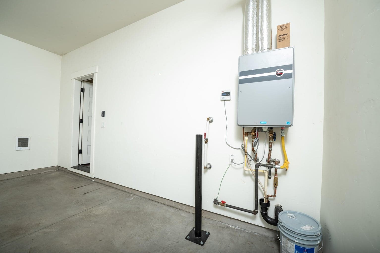 Photo of 1649 NW William Clark Street 26 of 31