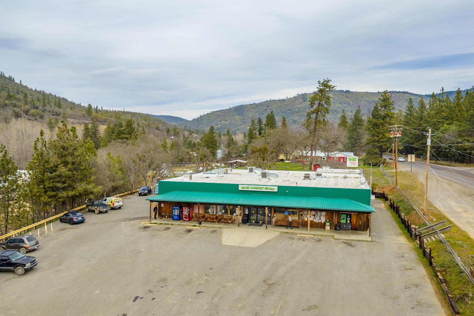 Photo of 7350 Hwy 238 3 of 37