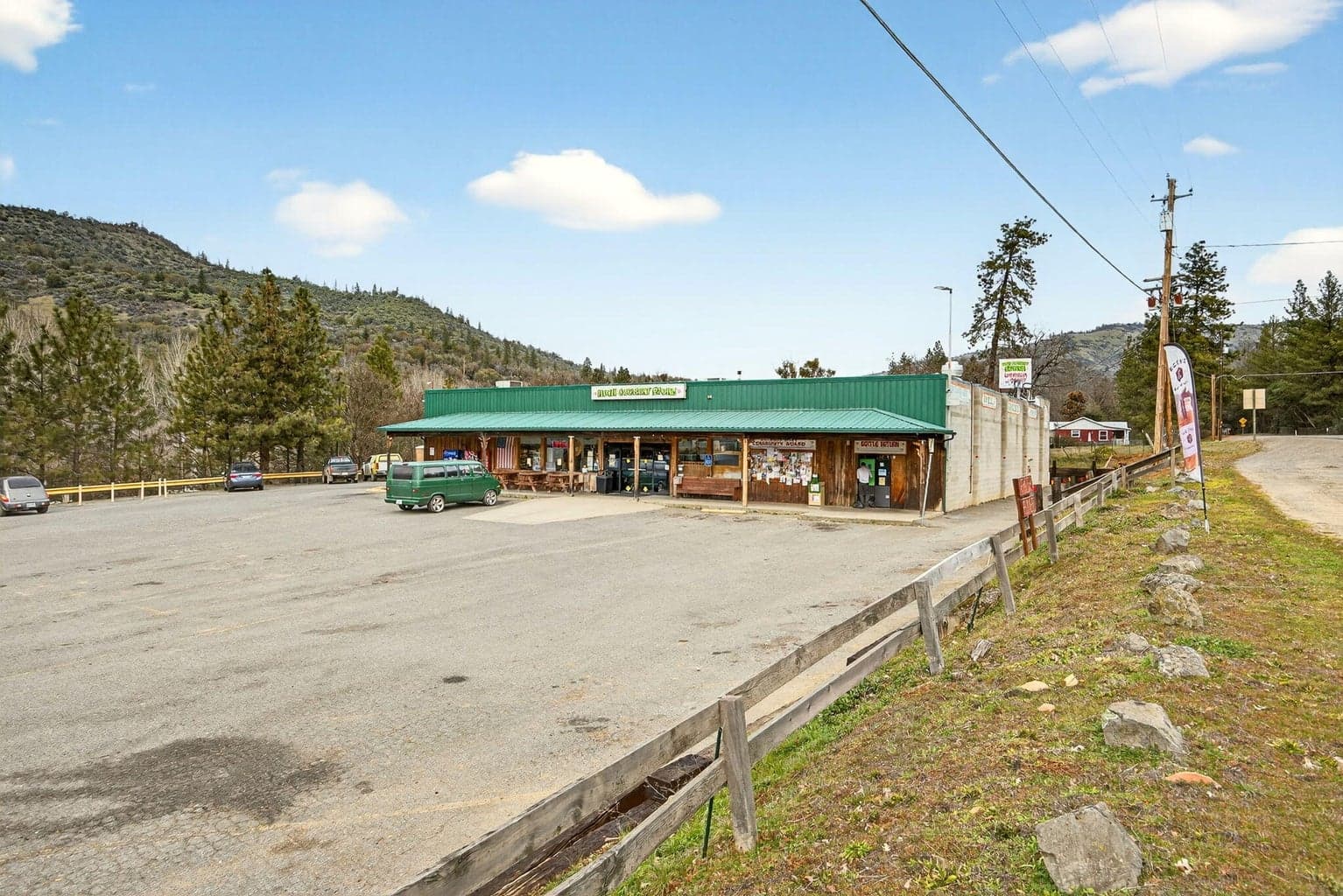 Photo of 7350 Hwy 238 4 of 37