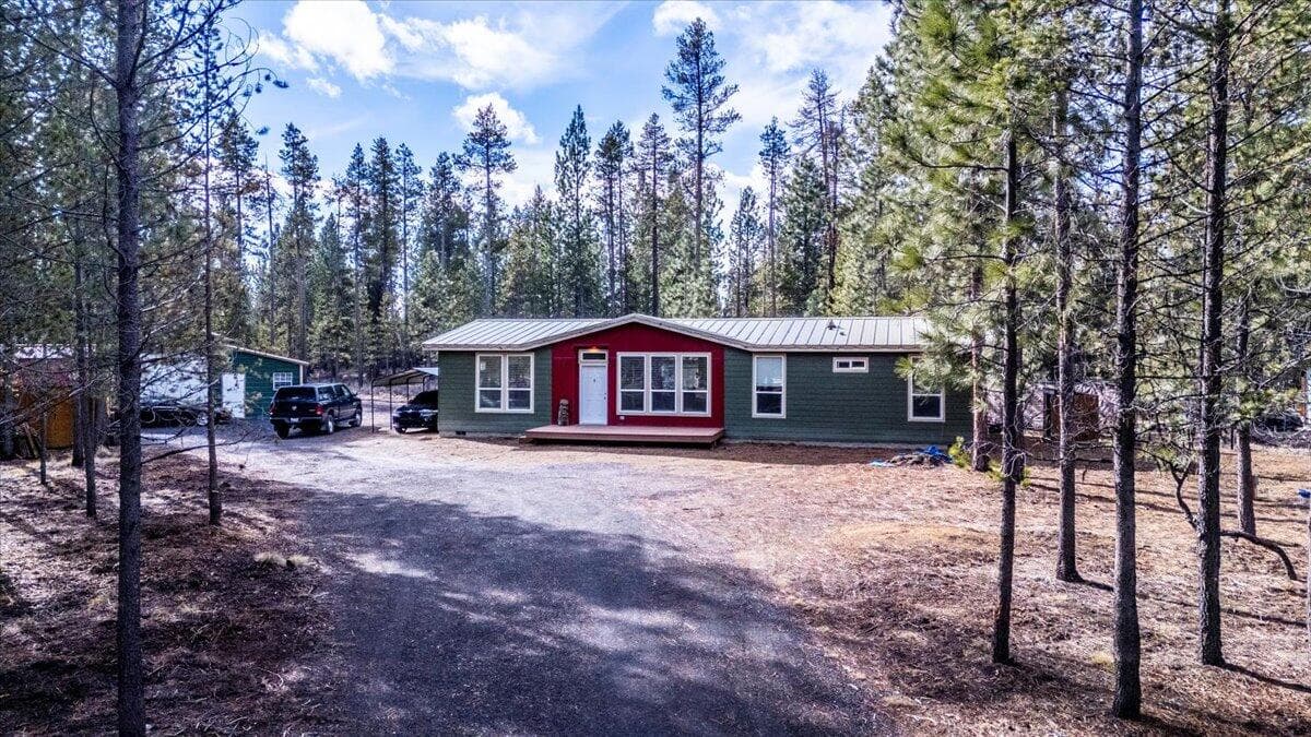 2023 built w/upgraded Alaska package: 5ft load level roof and 6" thick walls