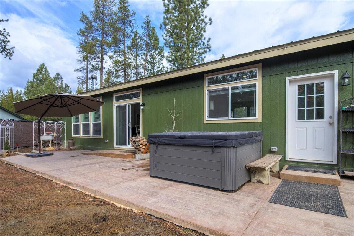 Photo of 15461 Federal Road 20 of 34