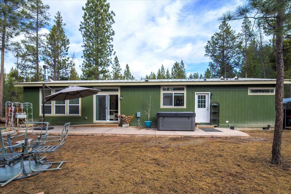Photo of 15461 Federal Road 22 of 34