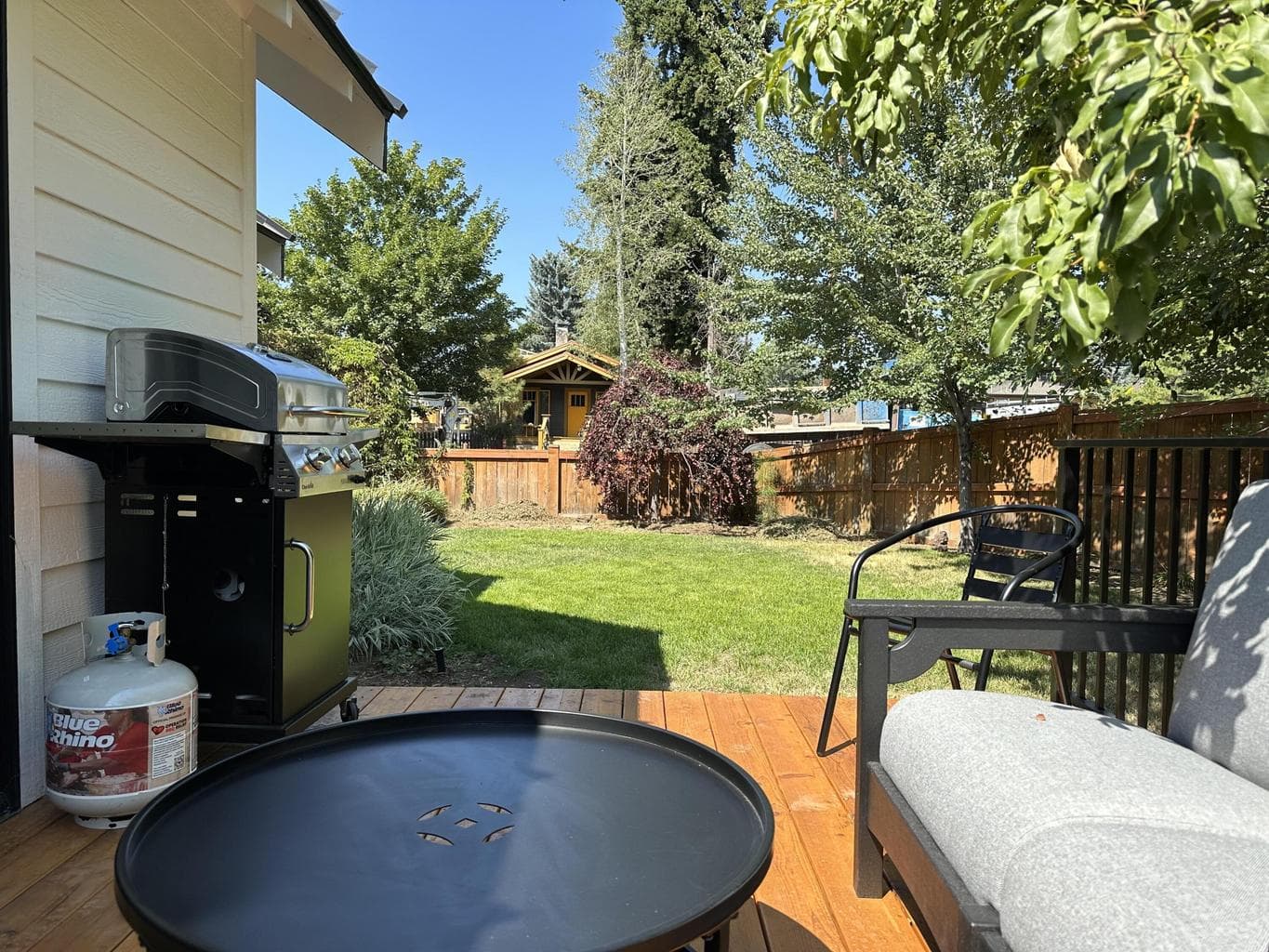 Photo of 852 NW Columbia Street 16 of 46
