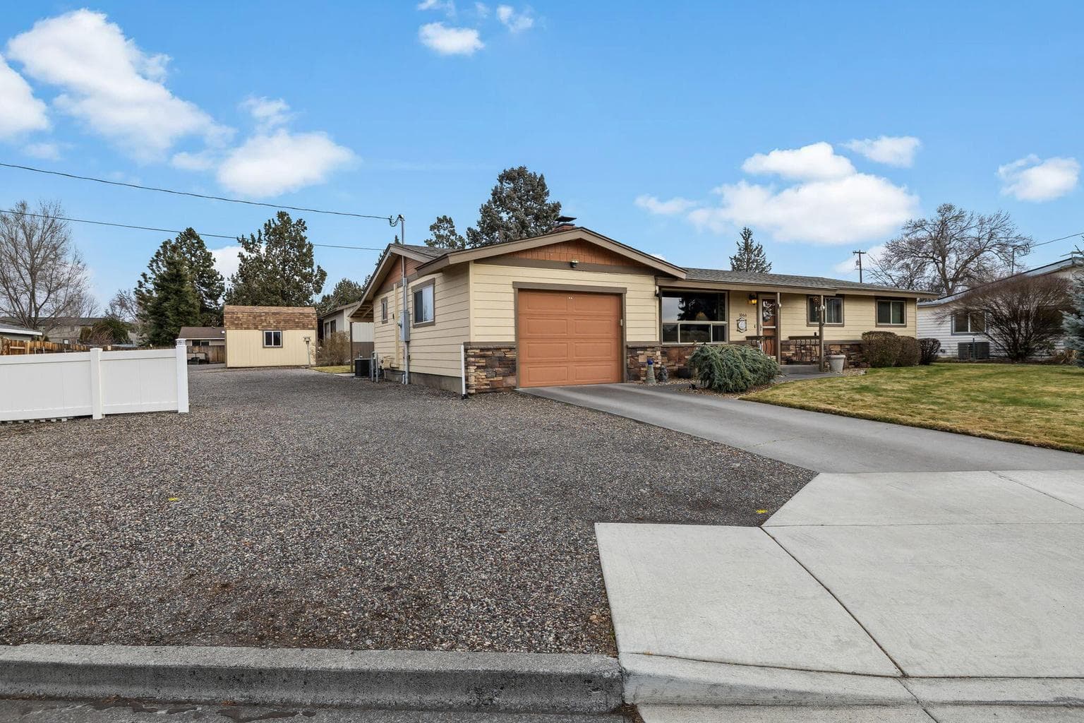 Tons of parking and a fenced yard!