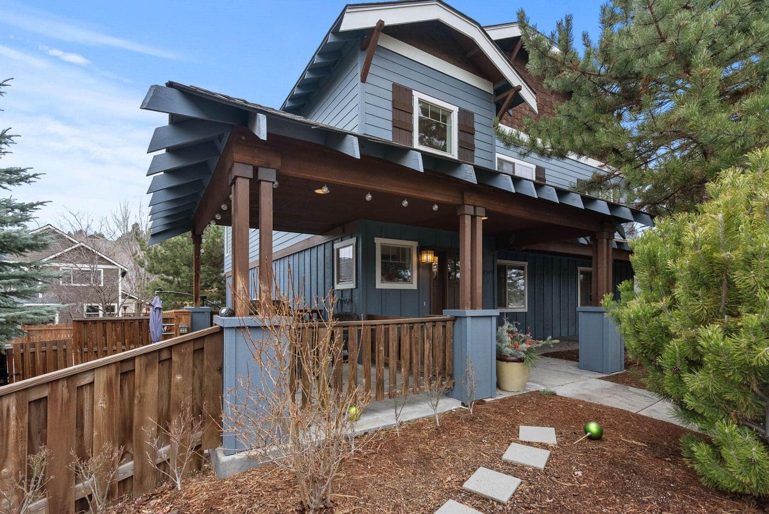 Photo of 2545 Awbrey 3 of 47