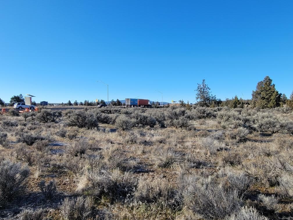 Photo of 319 SW Tom McCall Road 9 of 10