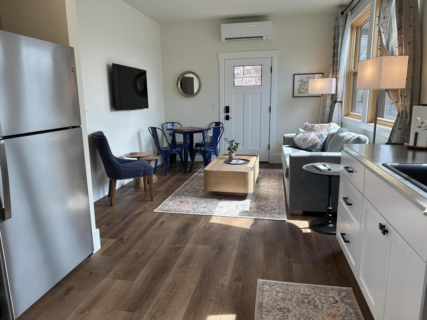 Photo of 852 NW Columbia Street 33 of 46