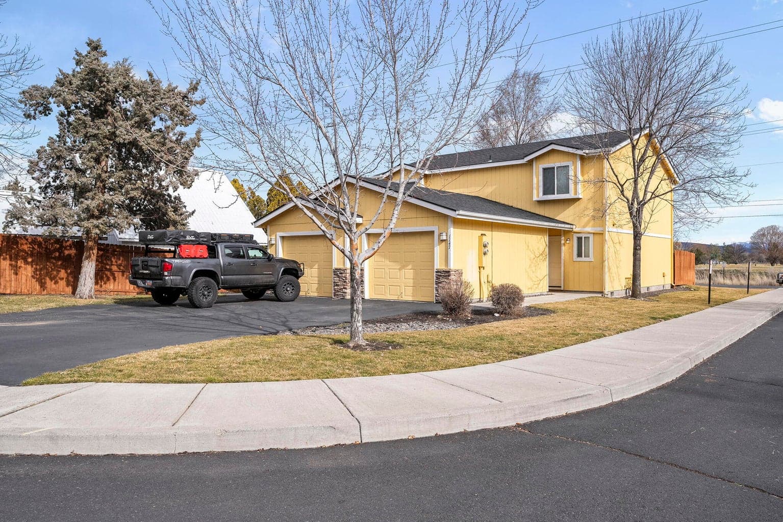 1147 Tee, Prineville, 97754