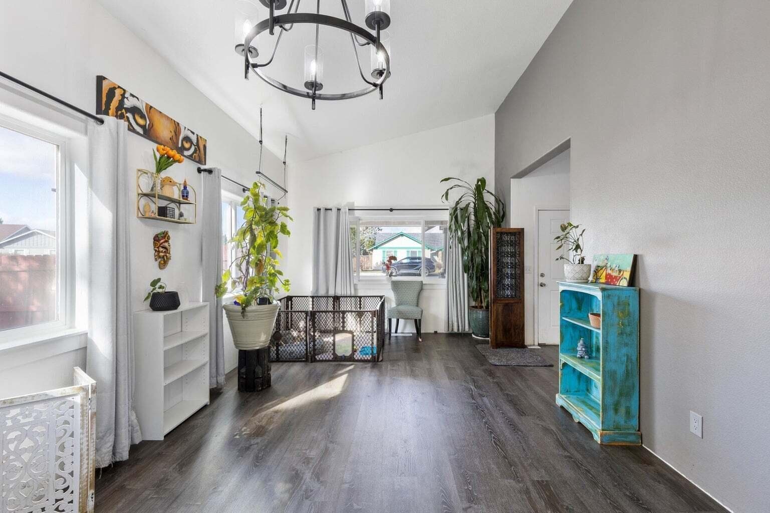 Photo of 2146 22nd 4 of 20