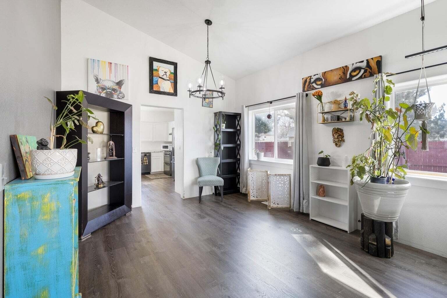 Photo of 2146 22nd 3 of 20