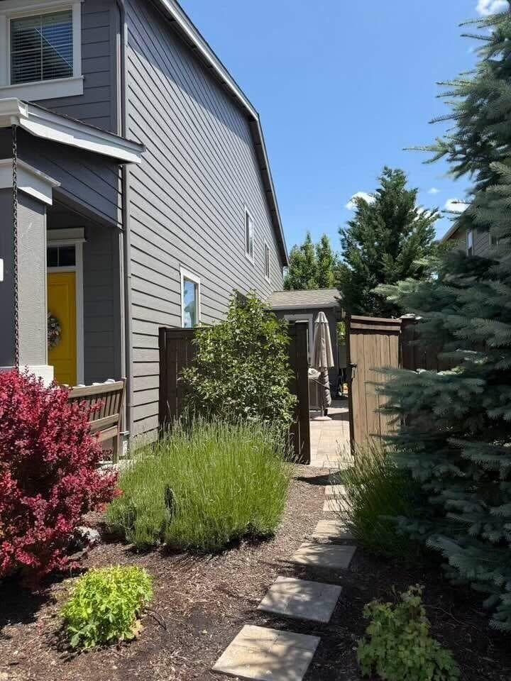 Photo of 3380 SW 28th Street 17 of 17