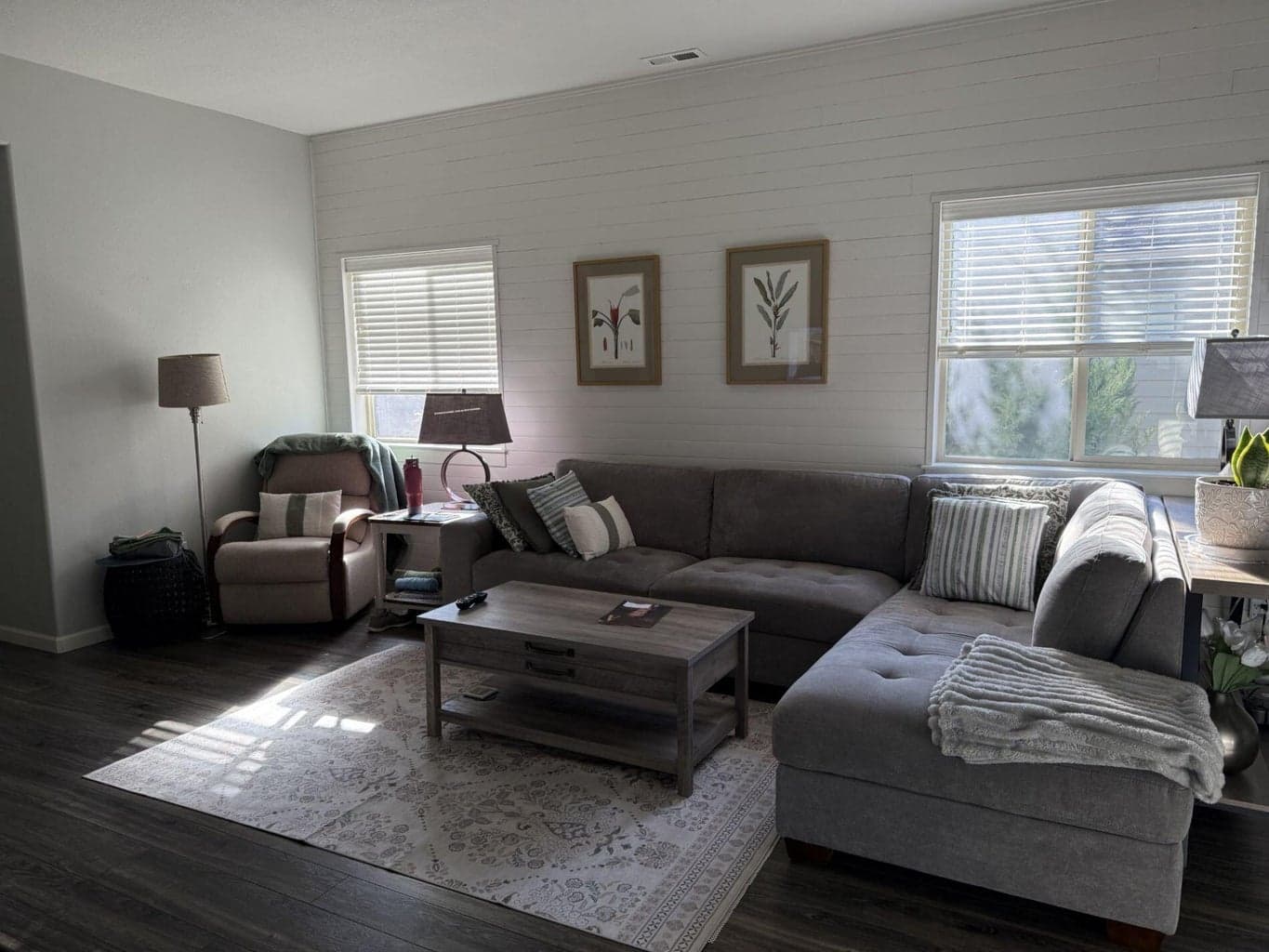 Photo of 3380 SW 28th Street 9 of 17