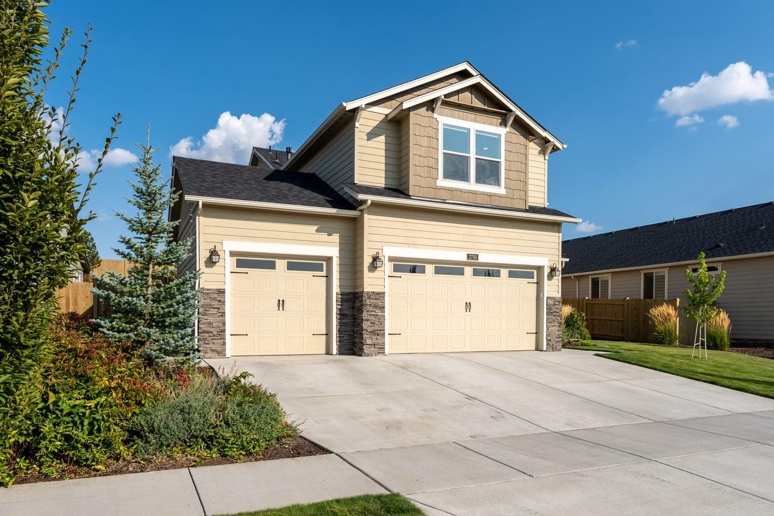 Photo of 2750 46th 5 of 45