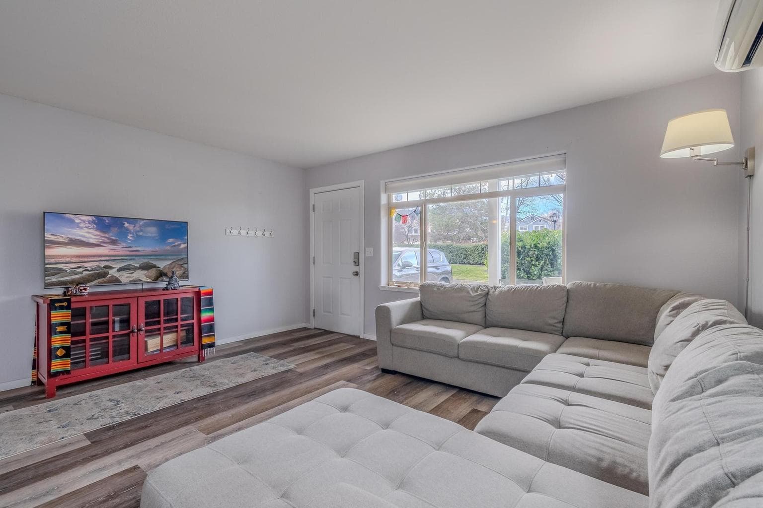 Photo of 144 Crocker 5 of 21