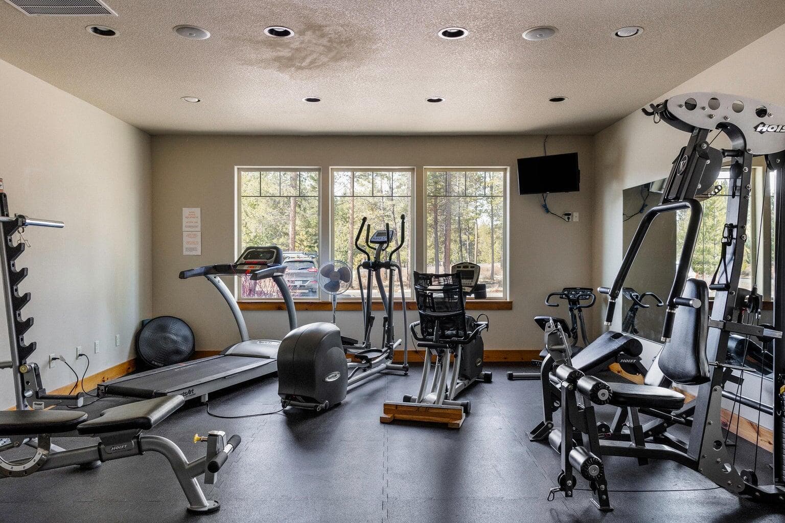 Neighborhood workout room
