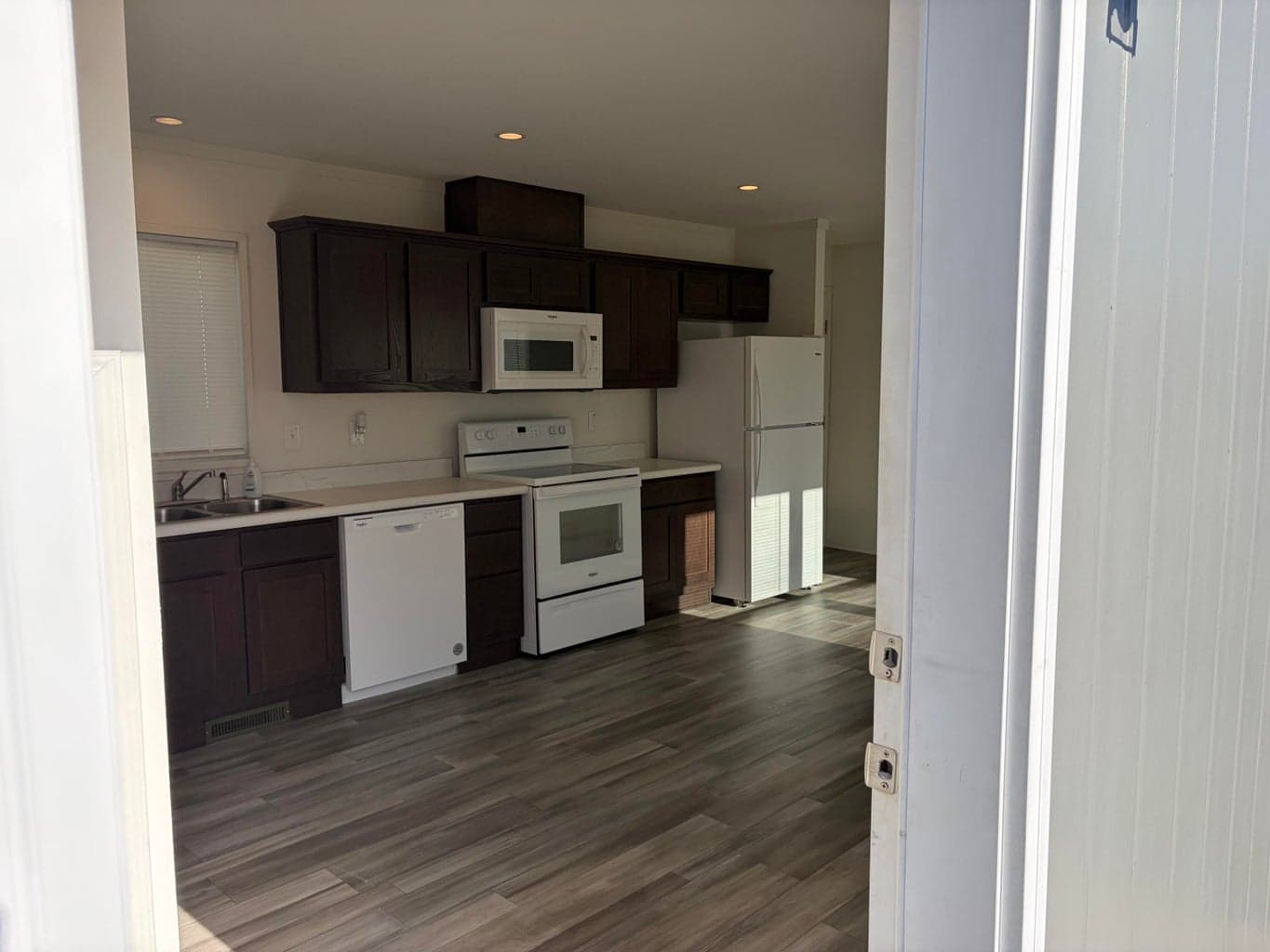 Photo of 460 Arnos 4 of 16