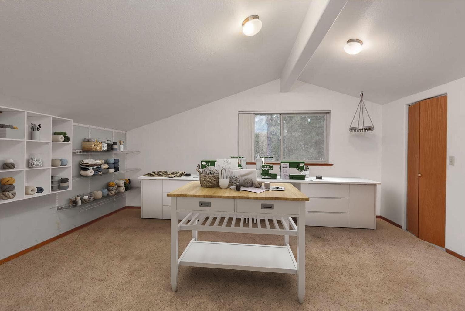 Crafters room or additional bedroom upstairs (virtual)