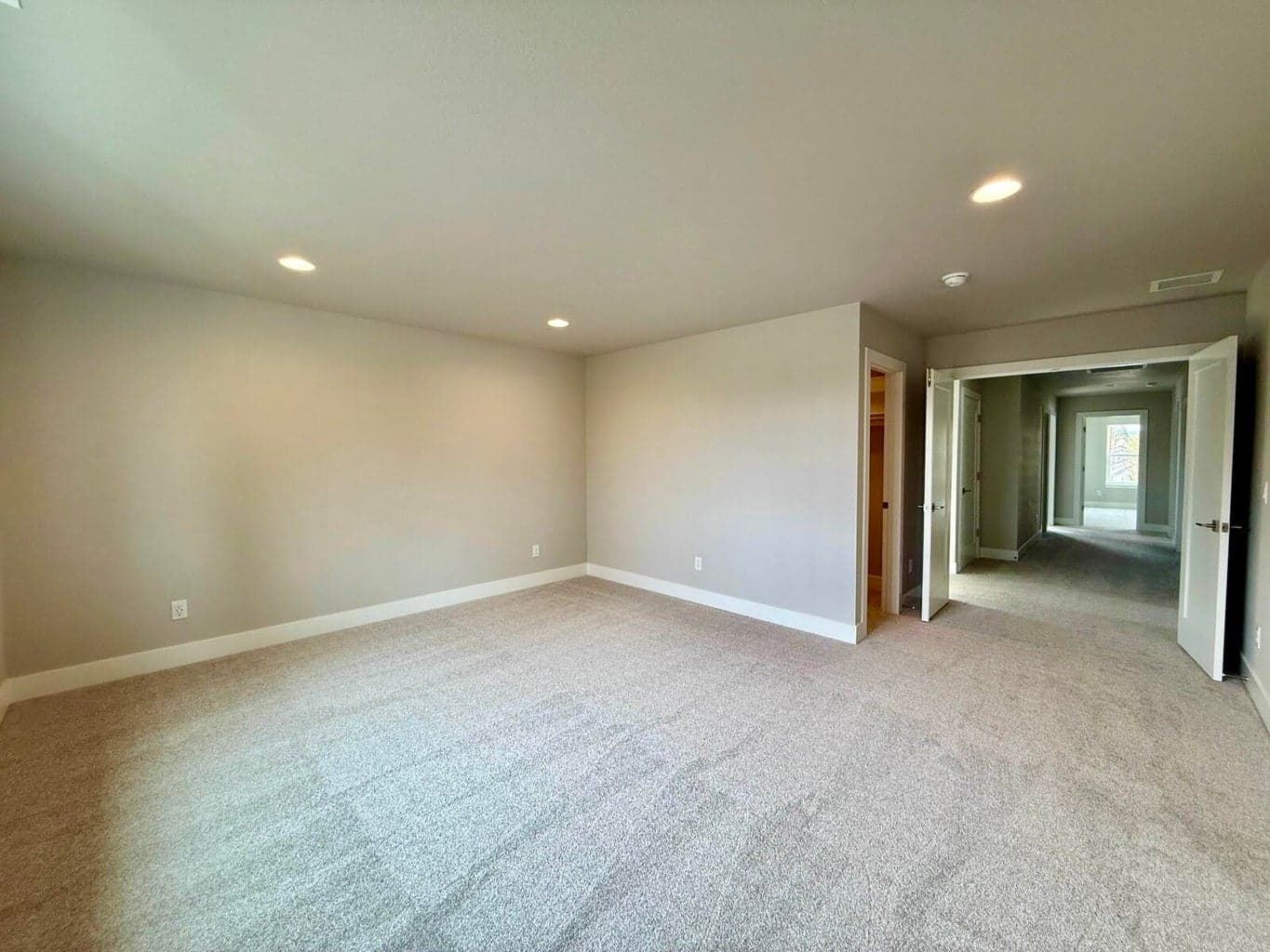 Photo of 61425 SE Daybreak Court 17 of 30