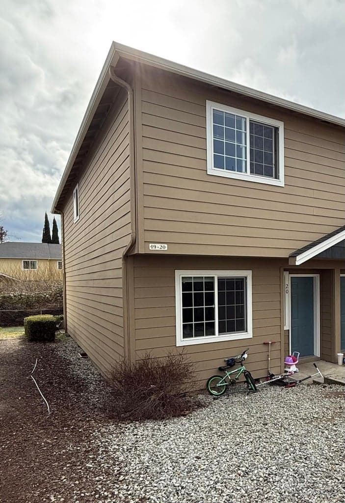Photo of 2030 Brookhurst 2 of 14