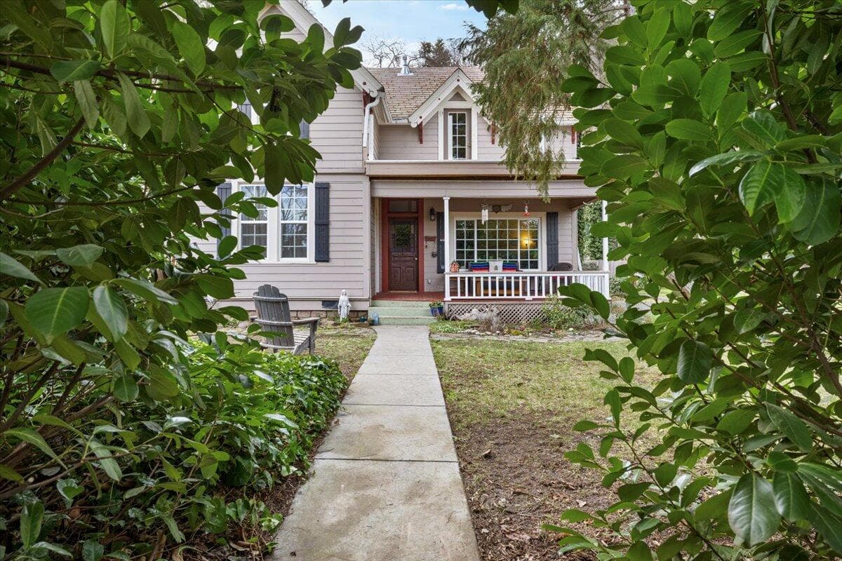 Photo of 3072 Griffin Creek 3 of 57