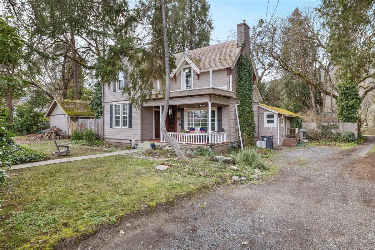 Photo of 3072 Griffin Creek 5 of 57
