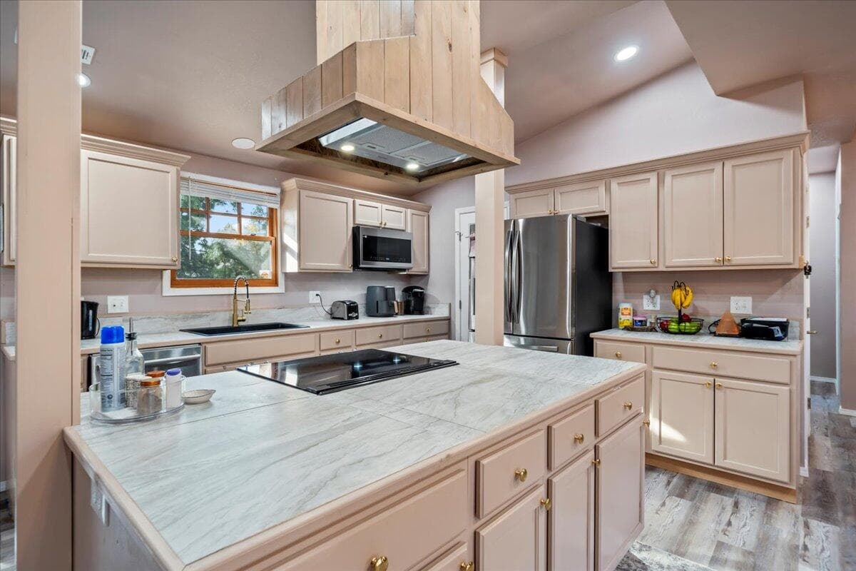 Photo of 20809 SE Westview Drive 9 of 49