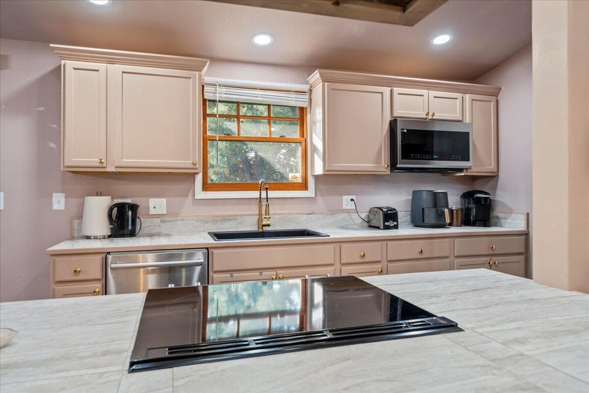 Photo of 20809 SE Westview Drive 12 of 49