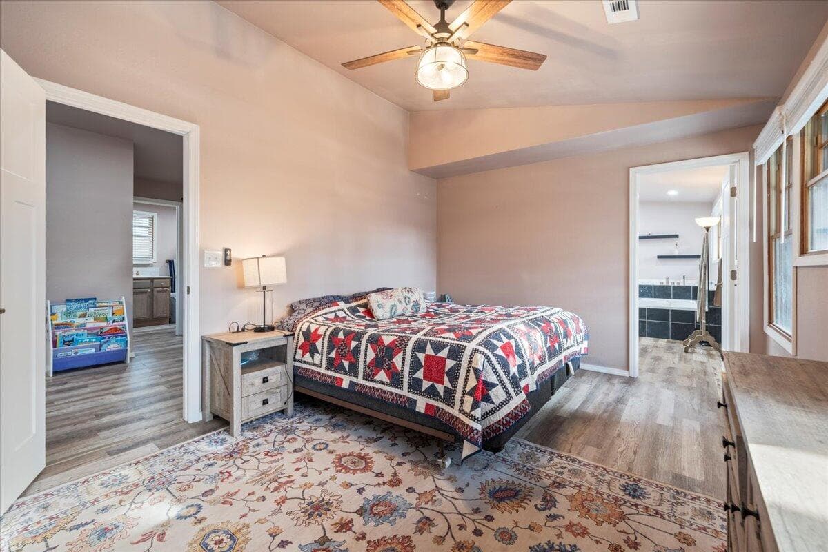 Photo of 20809 SE Westview Drive 16 of 49